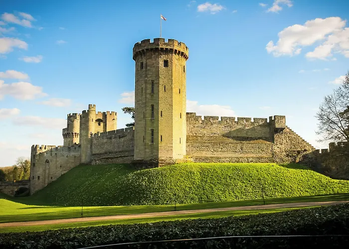 Warwick Castle Hotel & Knight'S Village