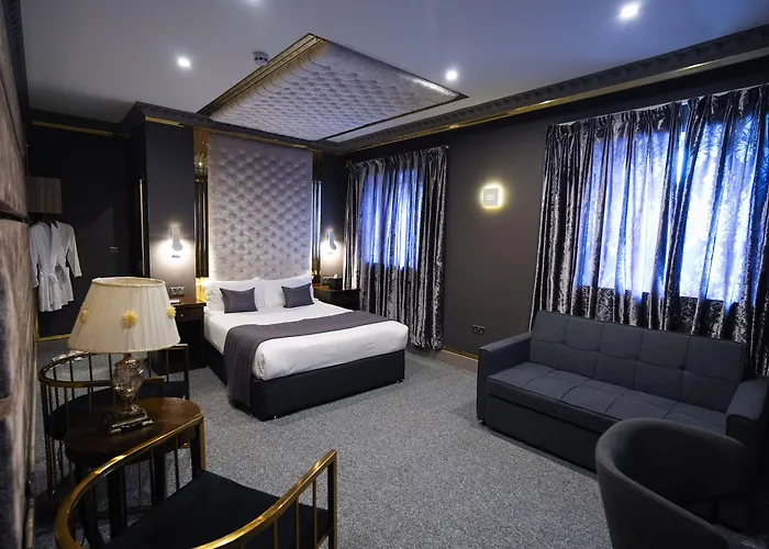 Grand Sapphire Hotel & Banqueting