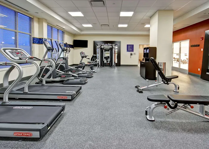 Hampton Inn&Suites - Medicine Hat