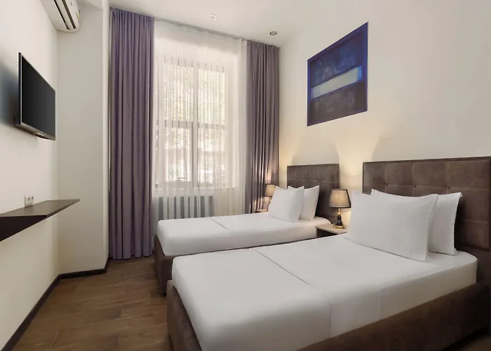 Elysium Gallery Hotel