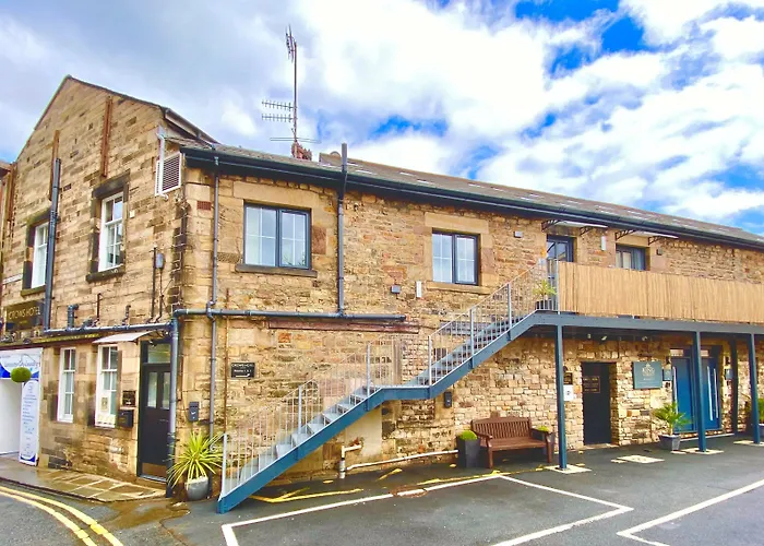 Crows Hotel