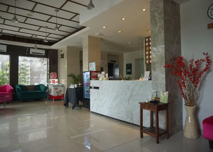 Loji Hotel