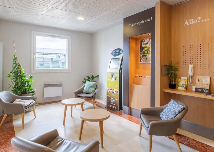 B&B Hôtel Lyon Grand Stade Meyzieu