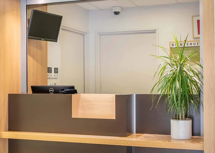 B&B HOTEL Marseille Aéroport Saint-Victoret