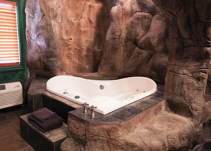 Black Swan Inn Luxurious Theme Rooms