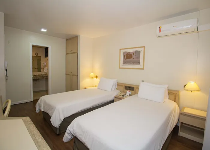 Trevi Hotel E Business