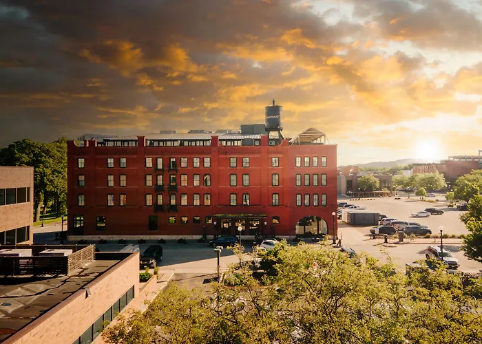 The Charmant Hotel