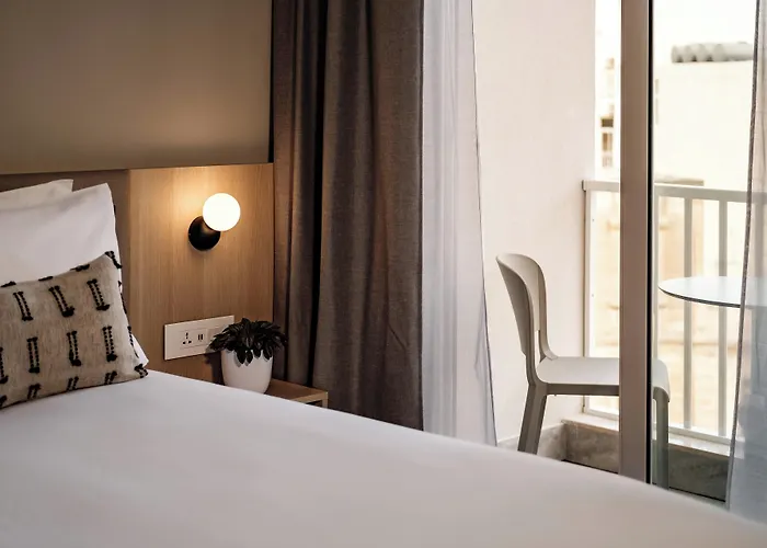 Strand Suites By Neu Collective
