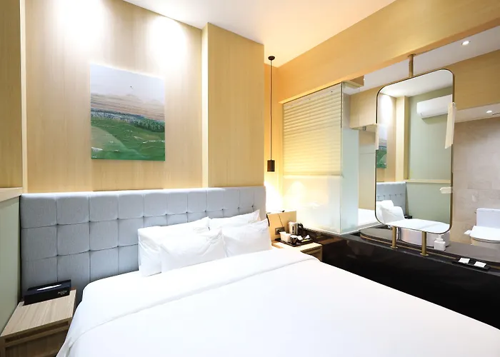 Almond Hotel Busan Station