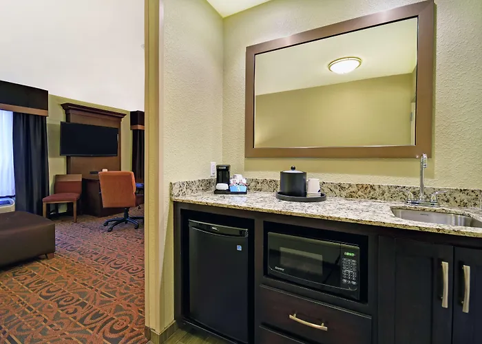 Hampton Inn & Suites Milwaukee/Franklin