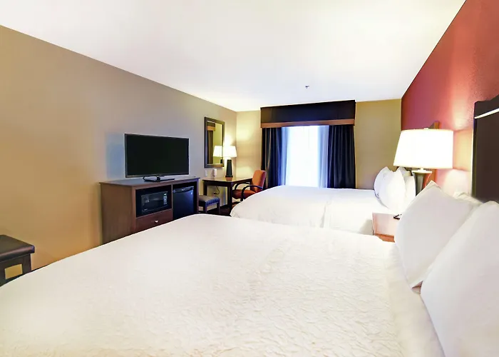 Hampton Inn & Suites Milwaukee/Franklin