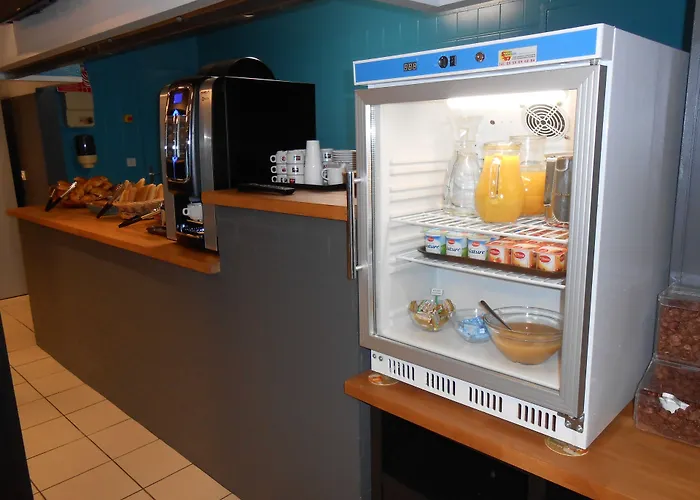 Brit Hotel Essentiel Limoges Nord Calme, Parking Gratuit, Acces Rapide A20