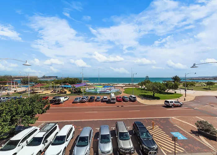Ocean Centre Hotel