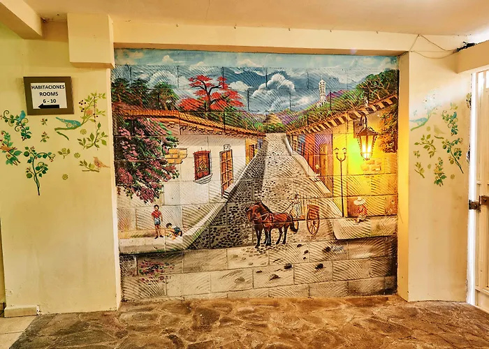 Hotel Tazumal House