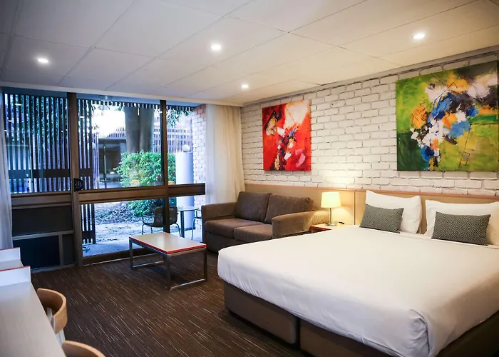 Villa Noosa Hotel