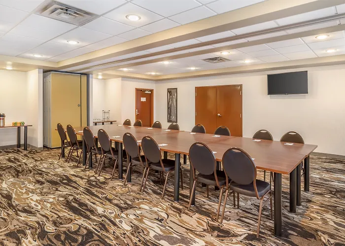 Best Western Plus Service Inn & Suites