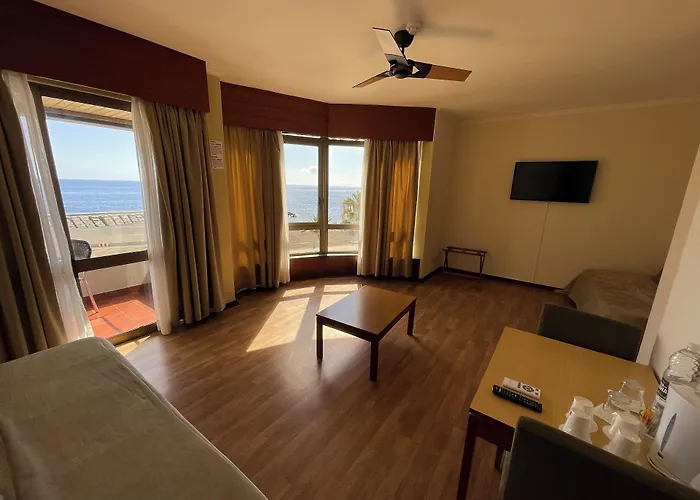 Cheerfulway Bravamar Hotel