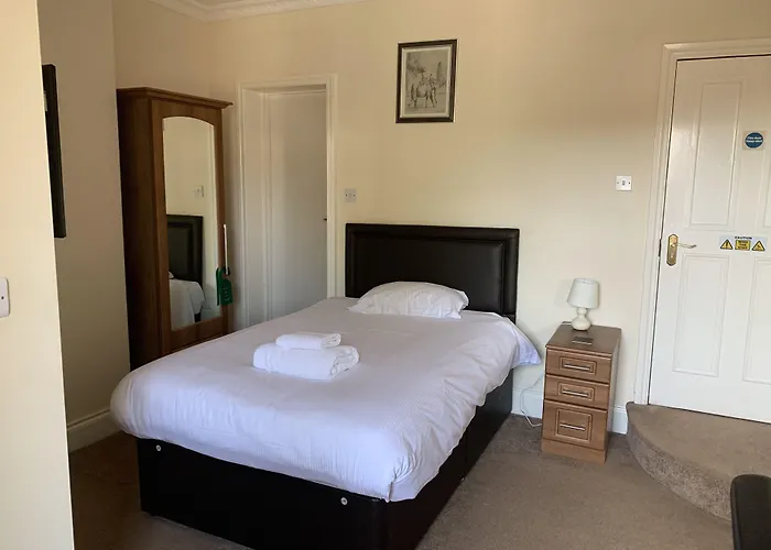 The Lawns Guest House