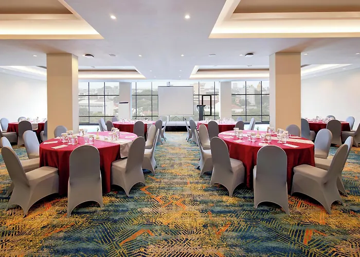 Aston Inn Pantai Losari Makassar
