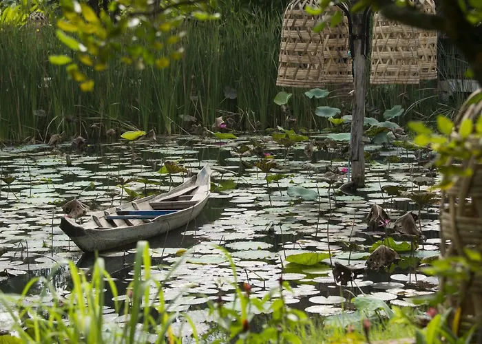 Maisons Wat Kor