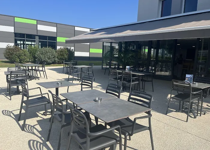 Première Classe Lyon Est - Saint Quentin Fallavier - Aéroport