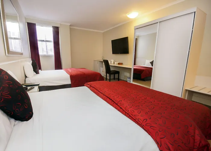 Isa Hotel