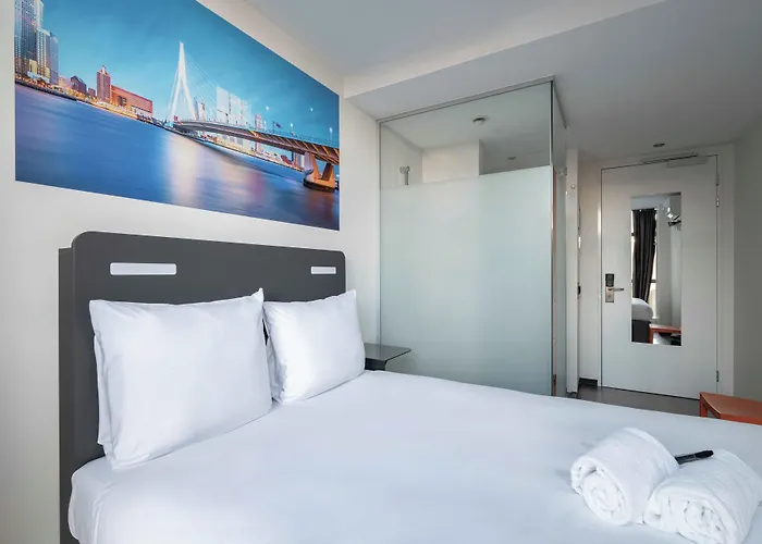 Easyhotel Rotterdam City Centre
