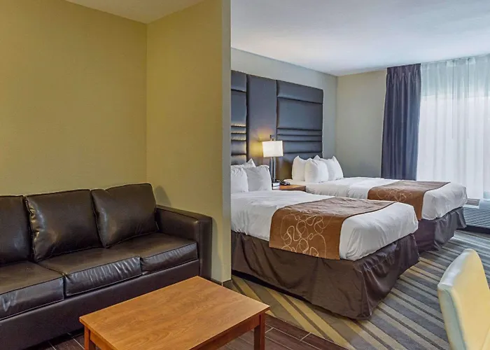 Comfort Suites Near Tanger Outlet Mall