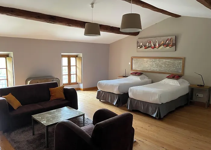 Logis Hotel Chateau De Palaja