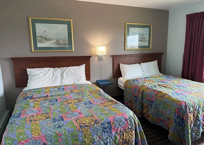 Crows Nest Inn Tawas