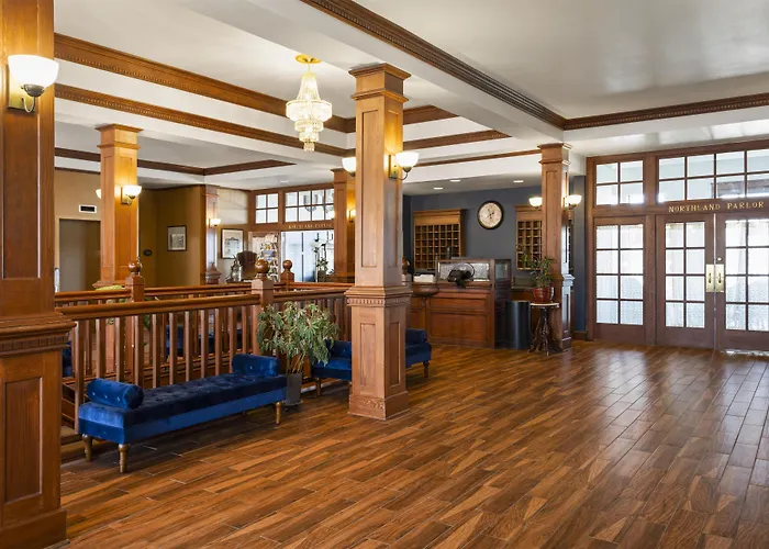 Hotel Chequamegon, BW Signature Collection