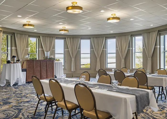 Hotel Chequamegon, BW Signature Collection