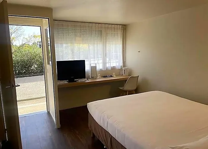 Kyriad Montpellier Ouest St Jean de Védas - A709