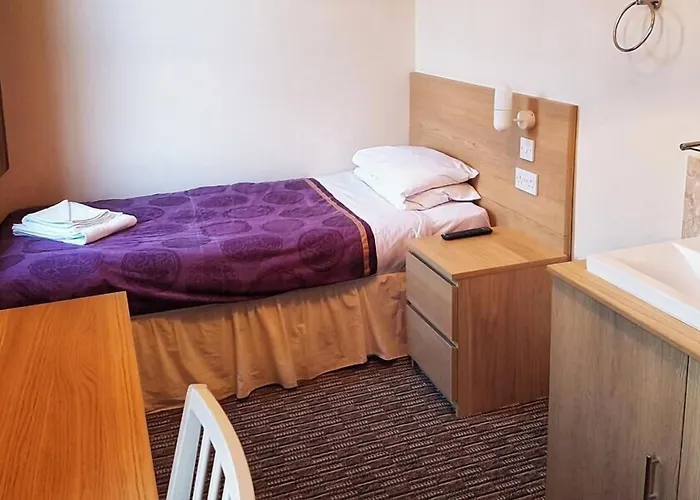 Bridge Guest House