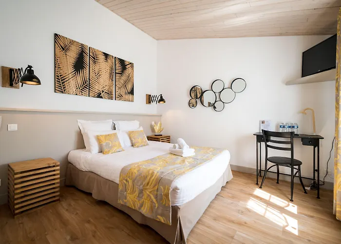 Hotel Le Peu Breton