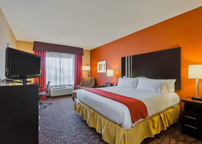 Holiday Inn Express And Suites Alpine By Ihg