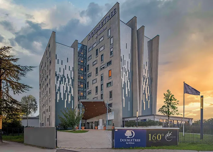 Doubletree By Hilton Lyon Eurexpo & Spa