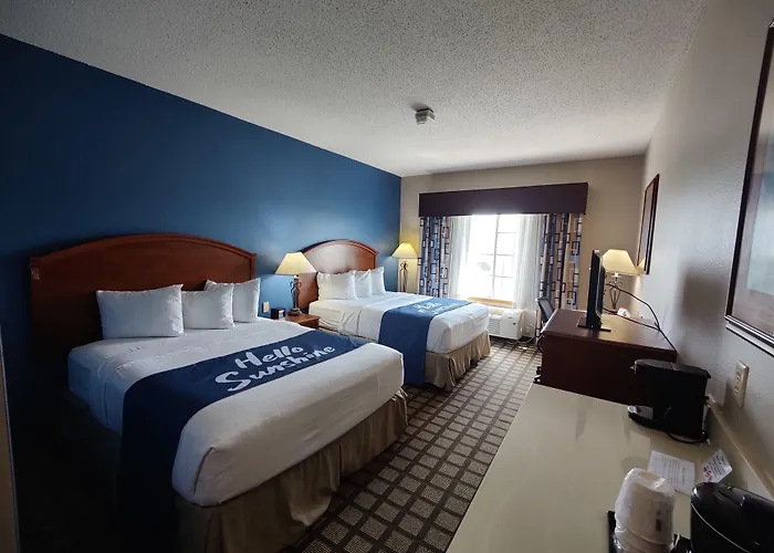 Baymont By Wyndham Albany Mn