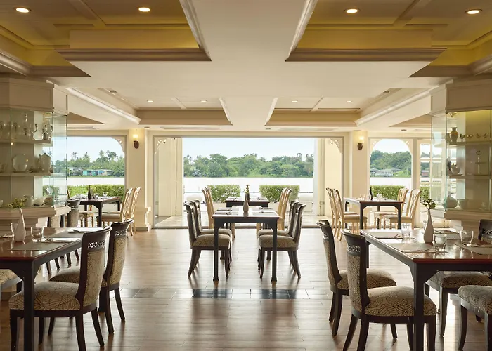 Kalanan Riverside Resort