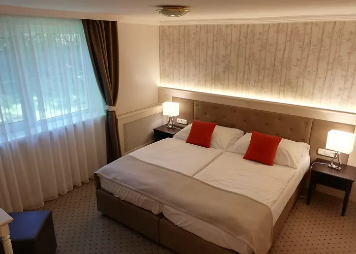 Villa Medici Hotel & Restaurant
