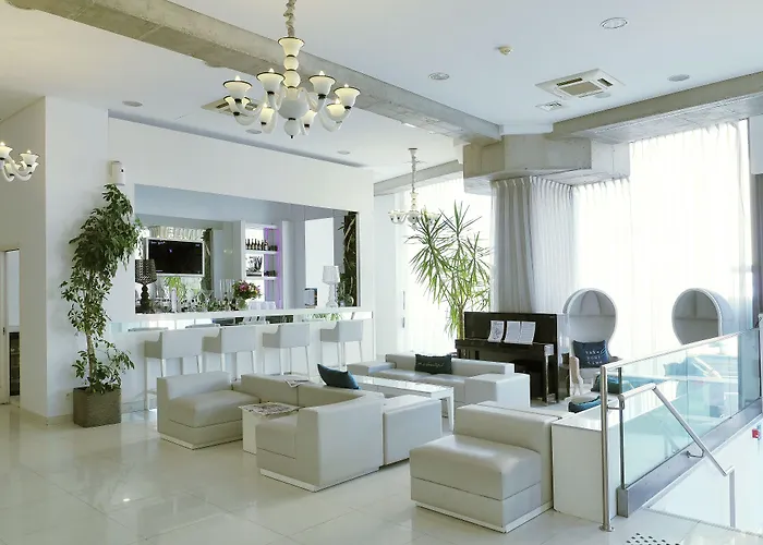 Kyriad Prestige Perpignan Centre del Mon