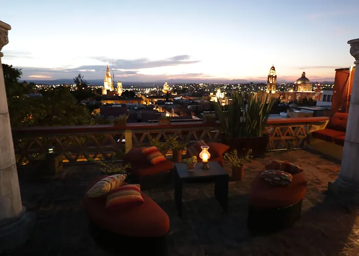 Casa Mia Suites