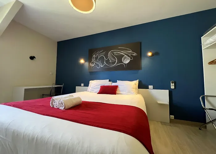 Brit Hôtel du Parc Niort Centre-Parking gratuit