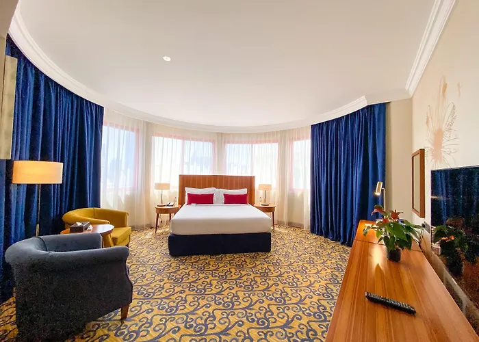 City Seasons Al Hamra Hotel