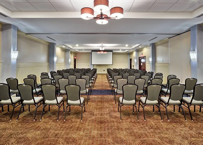 Holiday Inn Detroit Metro Airport By Ihg