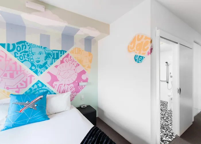 Majestic Minima Hotel