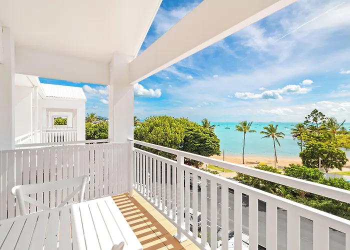 Airlie Beach Hotel
