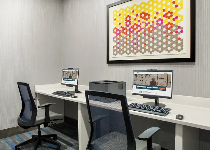 Holiday Inn Express Hotel & Suites Norfolk Airport By Ihg