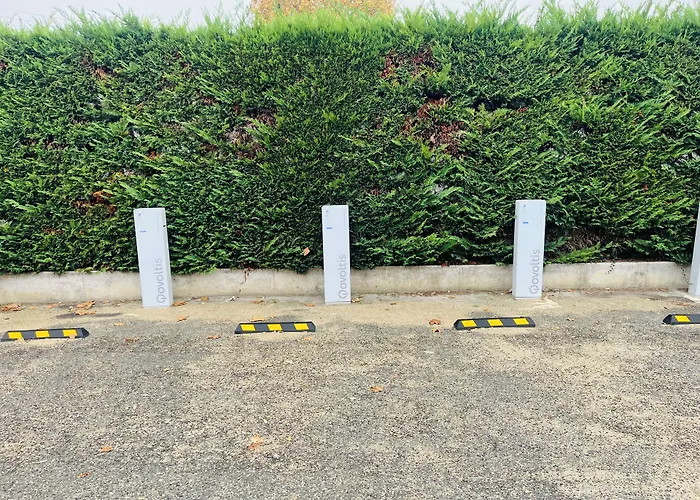 BRIT HOTEL Essentiel CAHORS Nord