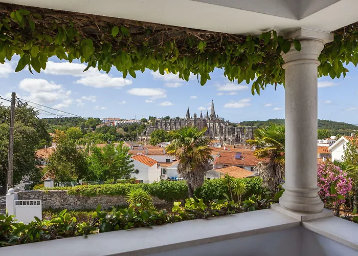 Boutique Hotel Casa Do Outeiro - Arts & Crafts
